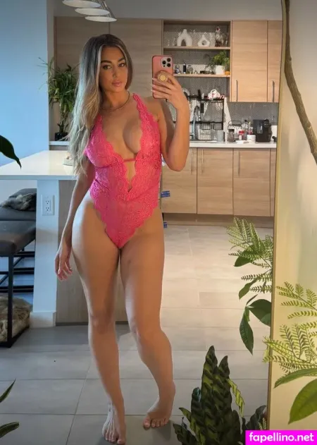 Rebecca Peri OnlyFans Thumbnail #Q1fxLGK2tJ
