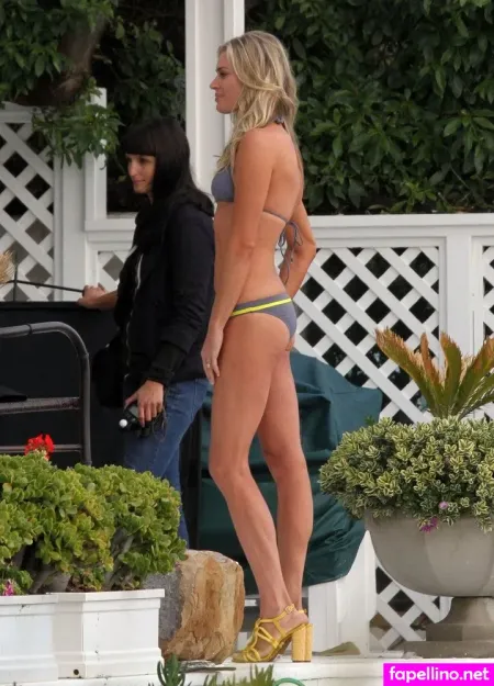 Rebecca Romijn OnlyFans Thumbnail #8mYxpYmI4b
