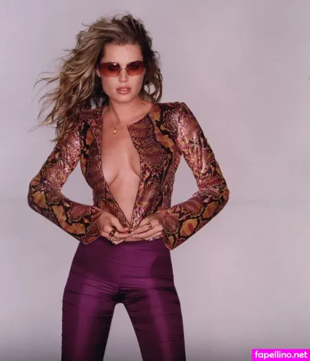 Rebecca Romijn OnlyFans Thumbnail #ObhhIYti6I