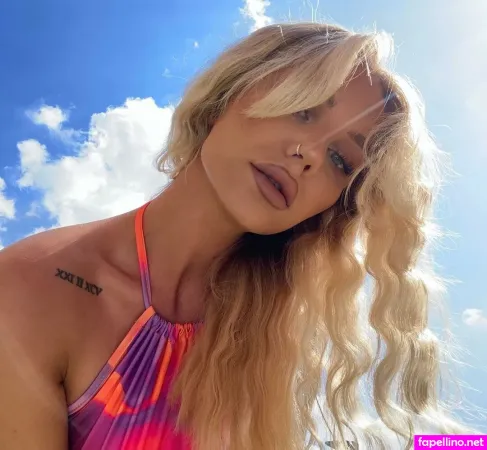 Rebecca Sheldrake OnlyFans Thumbnail #43vypOU7YF