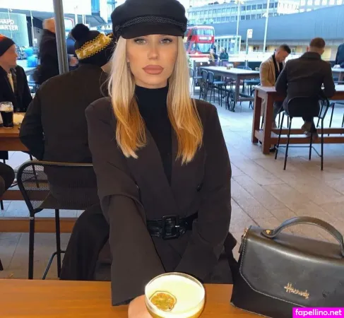 Rebecca Sheldrake OnlyFans Thumbnail #M9QEwwiqJm