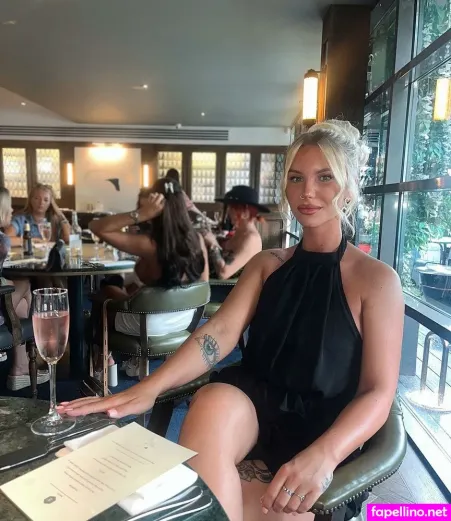 Rebecca Sheldrake OnlyFans Thumbnail #gbB68Wjkym