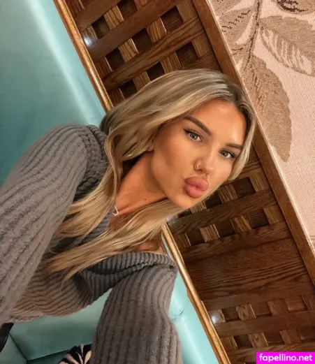 Rebecca Sheldrake OnlyFans Thumbnail #hKZpXPcNjz