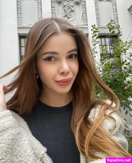 Rebecca Shiny Star OnlyFans Thumbnail #AehORcbVXb