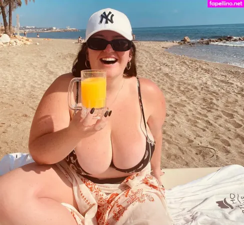 Rebecca Shortt OnlyFans Thumbnail #2YKUwh7Ub0