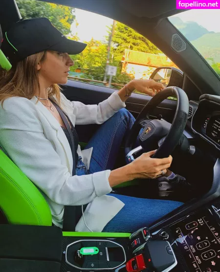 Rebeccabusi33 OnlyFans Thumbnail #BdMMz80LGC