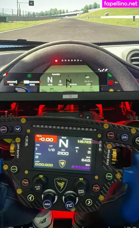 Rebeccabusi33 OnlyFans Thumbnail #UyUjMFy8Li