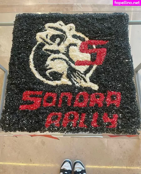 Rebeccabusi33 OnlyFans Thumbnail #c3WyWQjrov