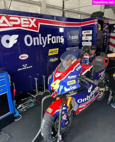 Rebeccabusi33 OnlyFans Thumbnail #sfucOYchA3