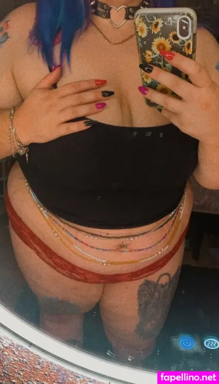 Rebeccalynn9631 OnlyFans Thumbnail #tyyfCdiubG