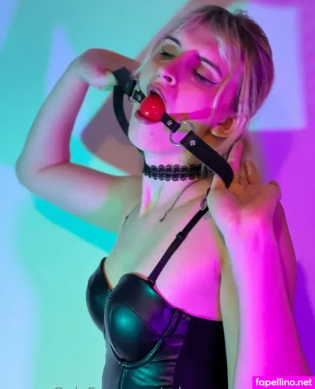 Rebeccamarkelvfree OnlyFans Thumbnail #G3YuG5OkH6
