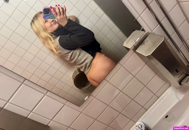 Rebeccasbae OnlyFans Thumbnail #PgwzF4AIXU