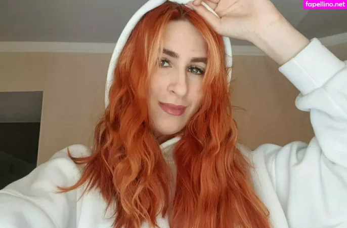 Rebekka Red Fox OnlyFans Thumbnail #CMyid9ud1S