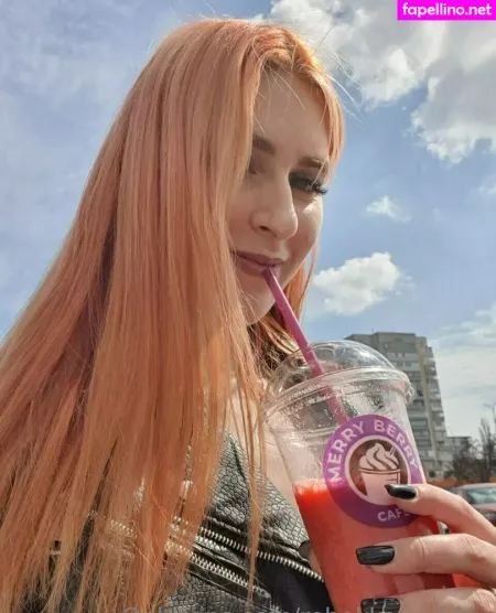 Rebekka Red Fox OnlyFans Thumbnail #Dg9UvL1gj5