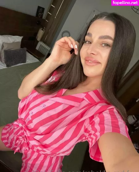 Rebekka Red Fox OnlyFans Thumbnail #O0dNPzb7FE