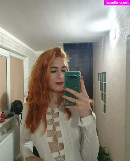 Rebekka Red Fox OnlyFans Thumbnail #i5cZa9wCHD