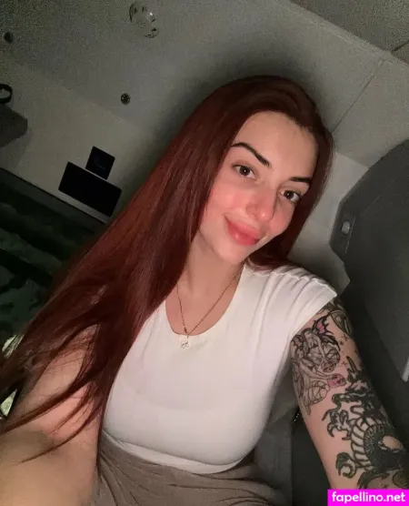 Red Caramel OnlyFans Thumbnail #AeWy8Sr08o