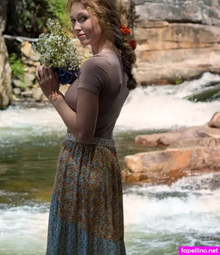 Red Dawn OnlyFans Thumbnail #27GnOMMQzz