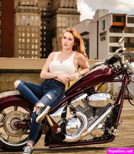 Red Dawn OnlyFans Thumbnail #6x5rnE7MxR