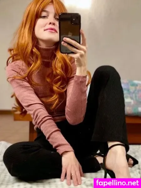 Red Fox Evelyn 5 OnlyFans Thumbnail #57MhAMSCXw