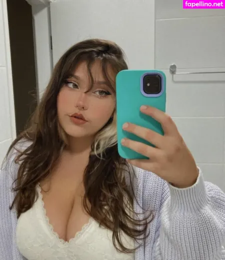 Red Mariana OnlyFans Thumbnail #5nh8pz1v3Q