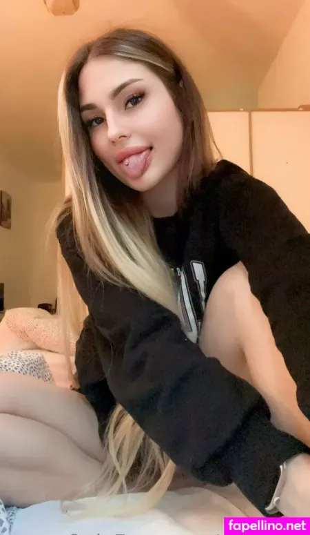 Red Mila OnlyFans Thumbnail #S3UG3Ig0Ki