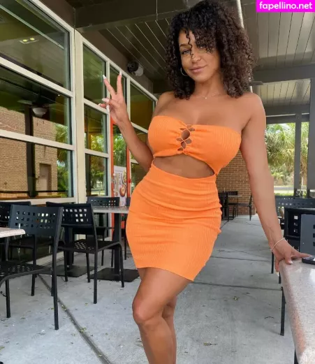 Red Sonya OnlyFans Thumbnail #4uHDvlmoCz