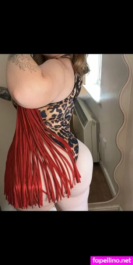 Red X OnlyFans Thumbnail #MvEZU8DfTQ