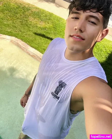 Redboyxita OnlyFans Thumbnail #CF8uevuvwR