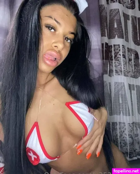 Redelissa OnlyFans Thumbnail #BYVWhj9GfJ