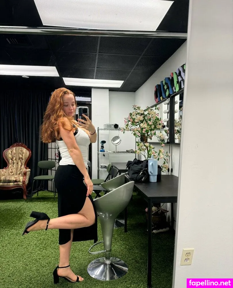 red.eviee, redeviee Nude Leaked OnlyFans Photo #6APbtc2AVq