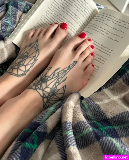 Redfeetwildink OnlyFans Thumbnail #KTXLEOBBAc