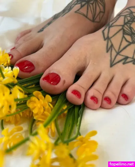 Redfeetwildink OnlyFans Thumbnail #QWxtxIhZZH