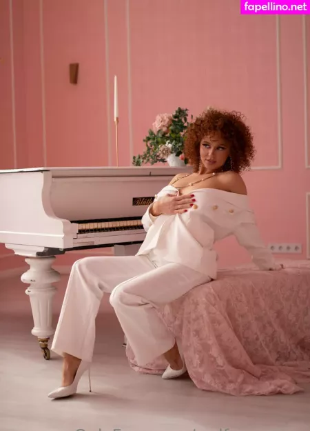 Redfoxxxxxxx OnlyFans Thumbnail #Hq8leYfJjU