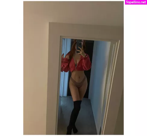 Redheadbarbiexo OnlyFans Thumbnail #Z8dXjDZuxF