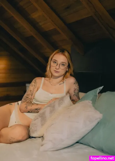 Redheadbellaxx OnlyFans Thumbnail #K7SMrSYuVt