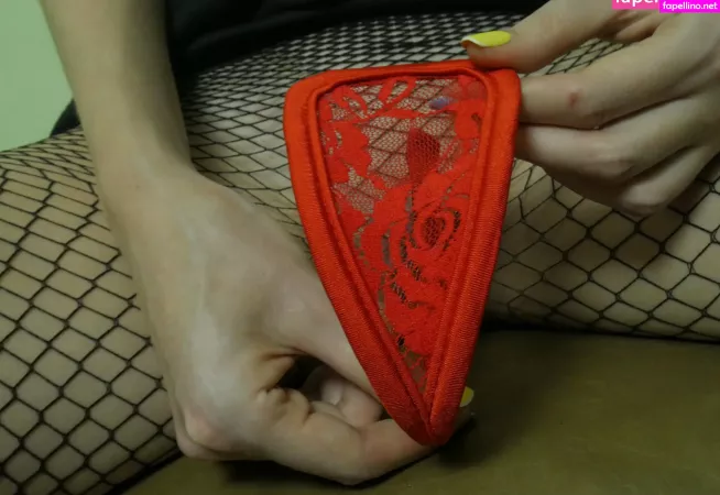 Redheadfoxy90 OnlyFans Thumbnail #LHbFEpoTIq