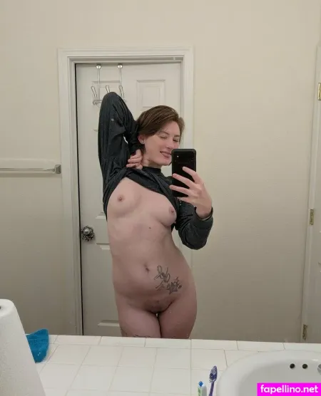 Redheadgivesyouwings OnlyFans Thumbnail #q4lyJ1R2HT