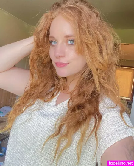 Redheadoceaneyes OnlyFans Thumbnail #iGHNVotR1n