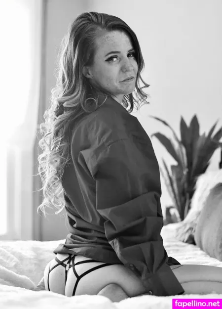 Redheadxlayla OnlyFans Thumbnail #fR3urAMSIC