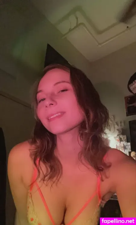 Redhotambz OnlyFans Thumbnail #ZP1PfdUDWo