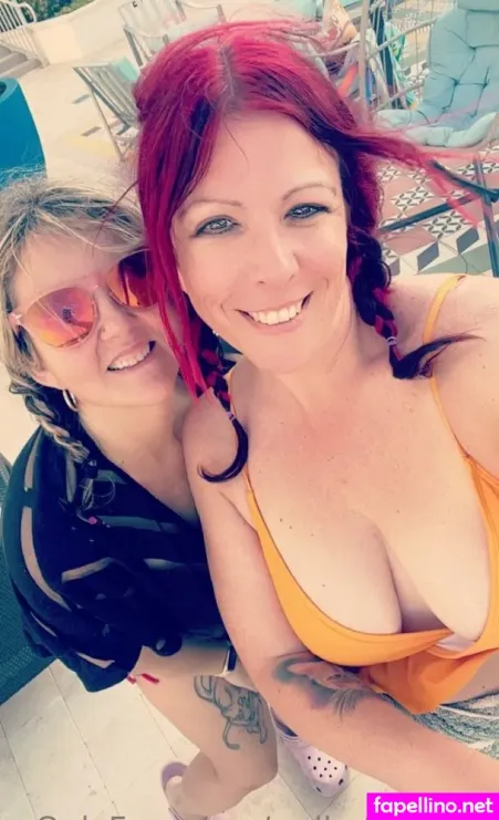 Redhothotwife OnlyFans Thumbnail #ttxlTM1GDe