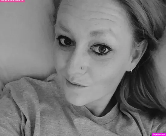 Redhotmama88 Main Profile Photo