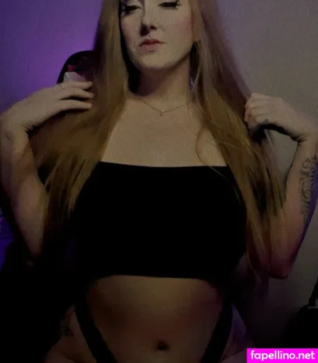 Redladysnipes OnlyFans Thumbnail #GBG4eKRrOn