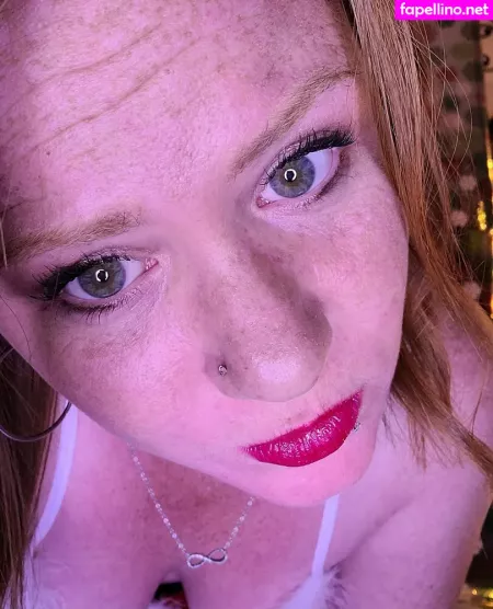 Redlotus6170 OnlyFans Thumbnail #t9uBZG1TP9