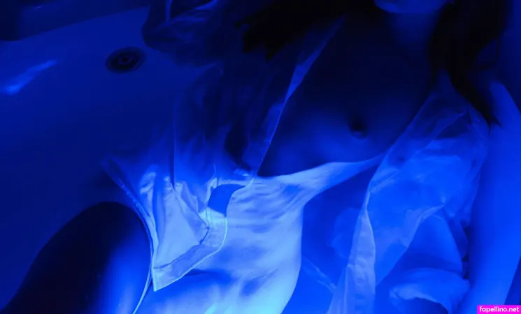 Redmarceline OnlyFans Thumbnail #zIubLueJry