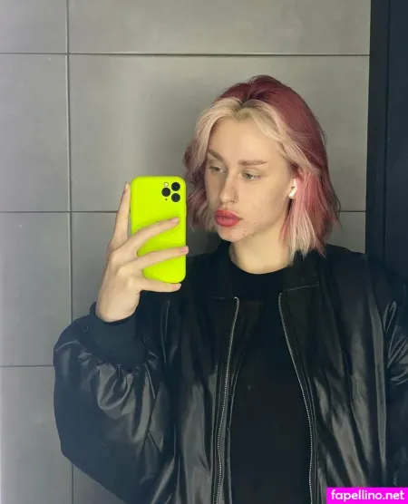 Redmelanie OnlyFans Thumbnail #7tFPmH9Cc6