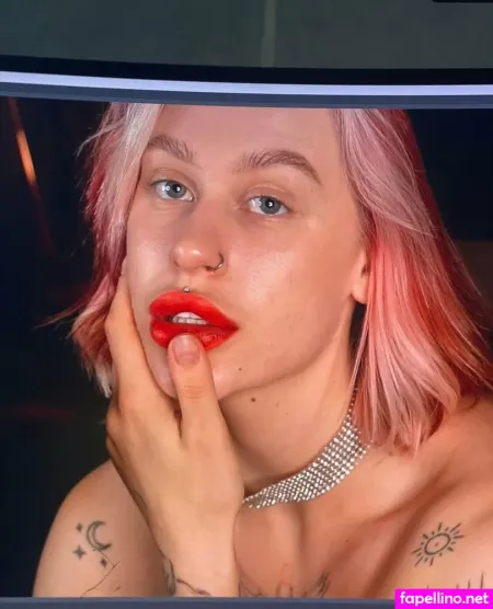 Redmelanie OnlyFans Thumbnail #WrOkPZOp5K