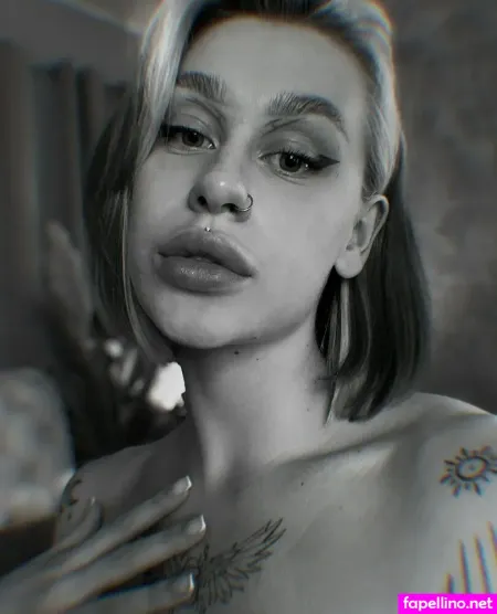 Redmelanie OnlyFans Thumbnail #el2McdA1X7