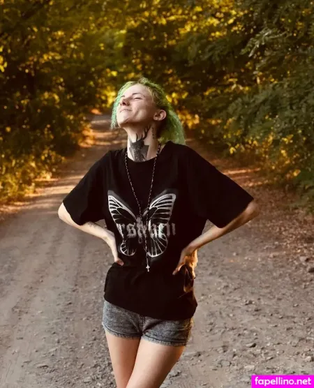 Redorayofficial OnlyFans Thumbnail #i4YNrEURgf